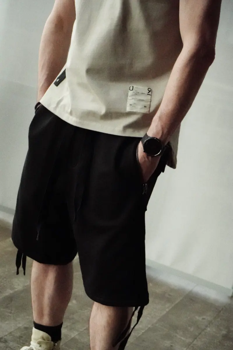 long jersey sweat short. black