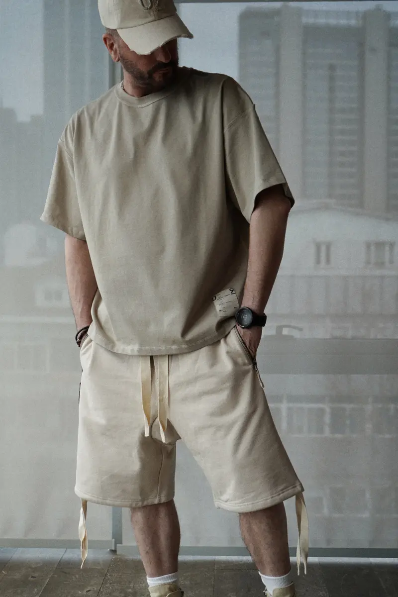 short sleeve oversize tee shirt. stone